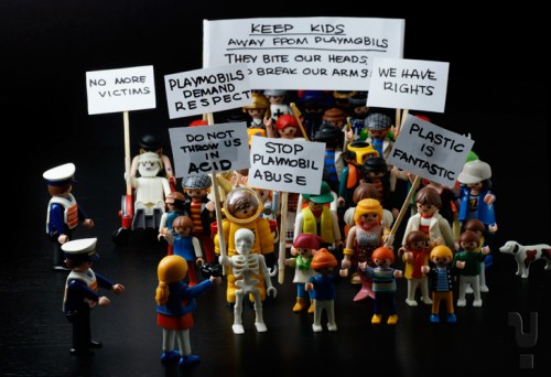 manif_playmobil.jpg